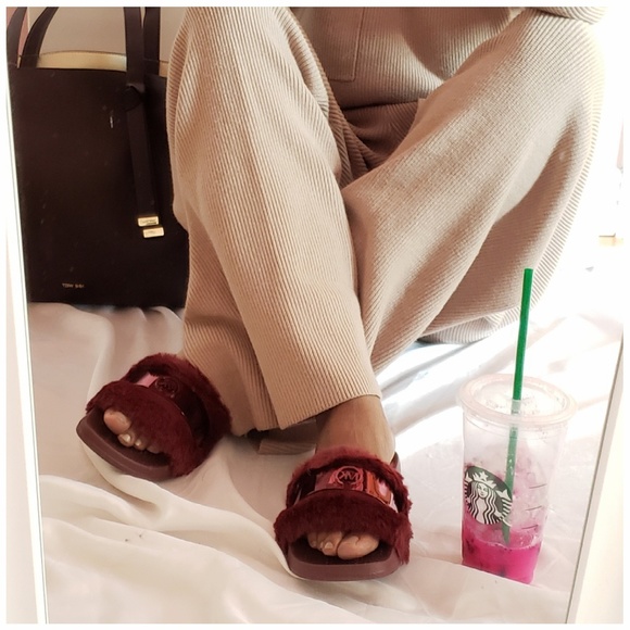 Michael Kors Jett Faux Slipper Sandal (last pair) - Picture 4 of 7